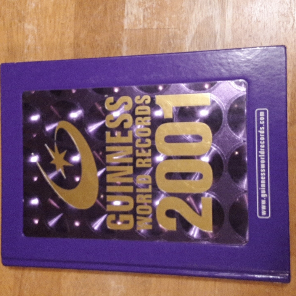 2001 Guinness World Records Book Hardback